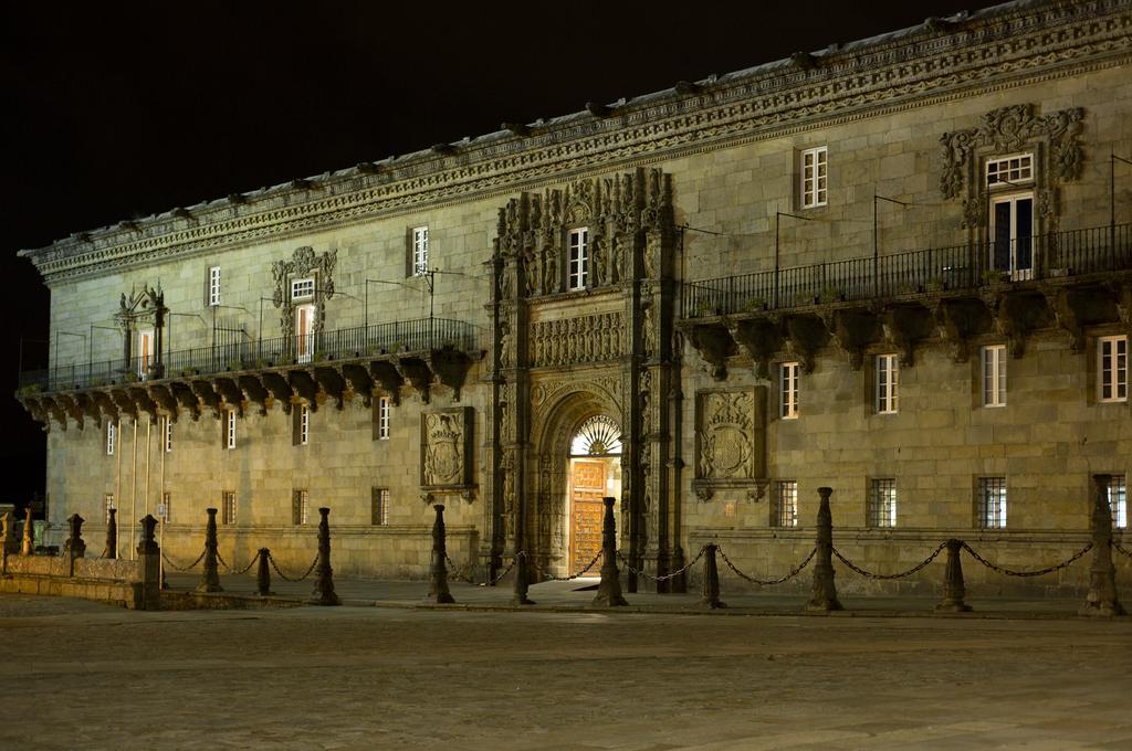 Parador De Santiago - Hostal Reis Catolicos Hotel Santiago de Compostela Exterior photo